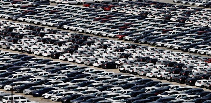 High dispatches from manufacturers in October means inventory is high at dealerships this month High dispatches from manufacturers in October means inventory is high at dealerships this month