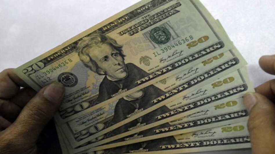 FCAs rose by USD 2.835 billion to USD 533.103 billion FCAs rose by USD 2.835 billion to USD 533.103 billion