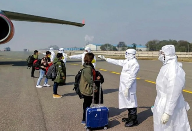 China suspends special flights, entry of foreign nationals from India; cites spike in COVID-19 cases China suspends special flights, entry of foreign nationals from India; cites spike in COVID-19 cases