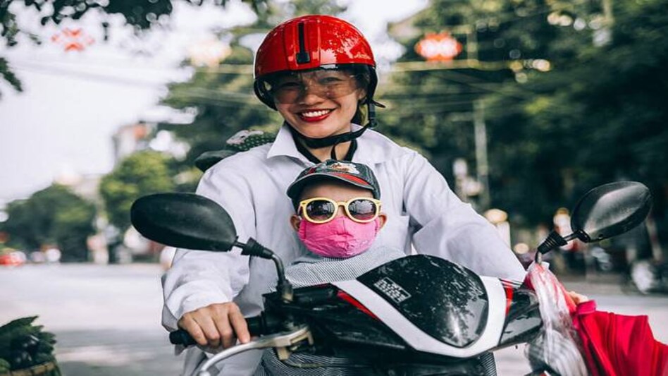 The committee in March 2018, after detailed analysis in its report, recommended lighter helmets in the country, and the ministry accepted the report The committee in March 2018, after detailed analysis in its report, recommended lighter helmets in the country, and the ministry accepted the report