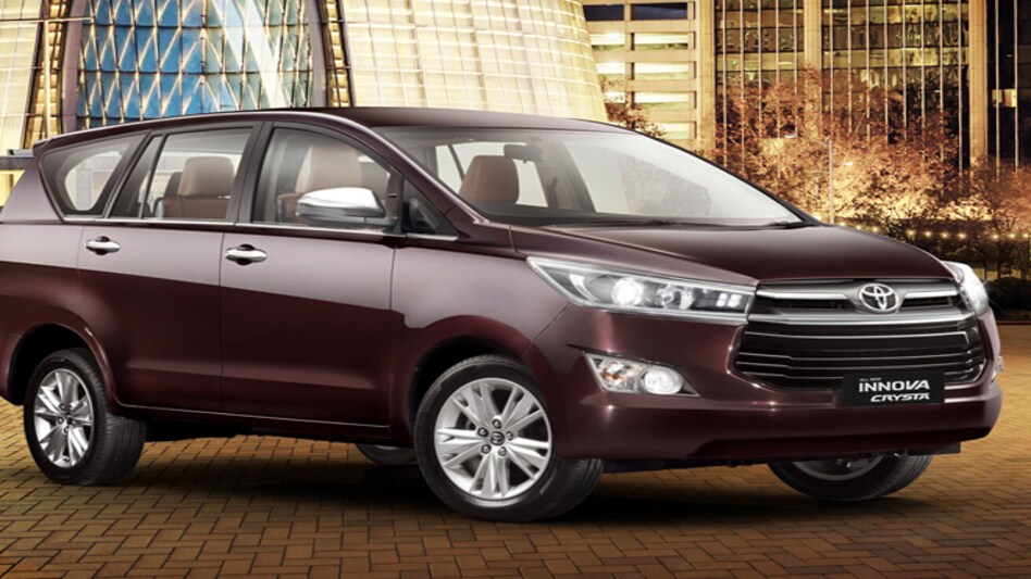 Toyota Innova Crysta facelift to launch soon; bookings open Toyota Innova Crysta facelift to launch soon; bookings open