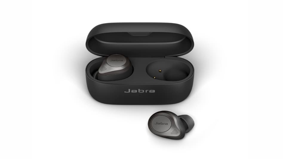 Elite 85t is Qi-certified for wireless charging and is compatible with all Qi-certified chargers Elite 85t is Qi-certified for wireless charging and is compatible with all Qi-certified chargers