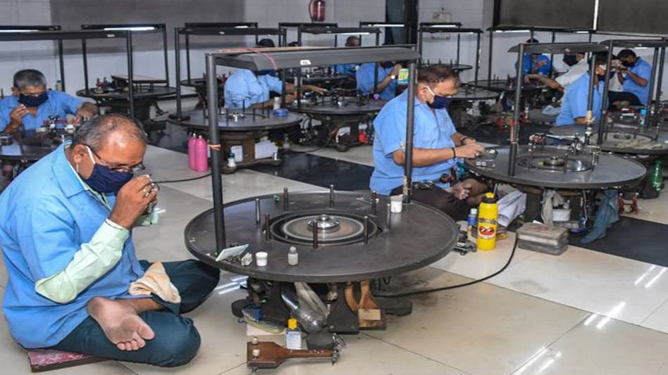 Labour Ministry Readies Draft Notification Allowing 12 Working Hours A labour-ministry-readies-draft-notification-allowing-12-working-hours-a