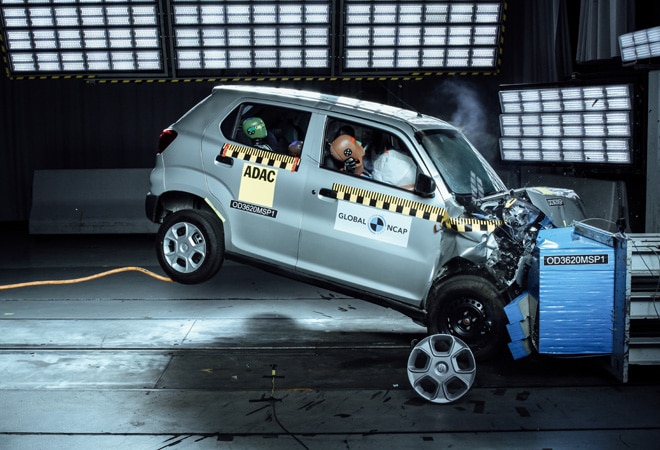 The base variant of the S-Presso that was tested also had a single driver side airbag but still could not manage to get even a single star rating The base variant of the S-Presso that was tested also had a single driver side airbag but still could not manage to get even a single star rating