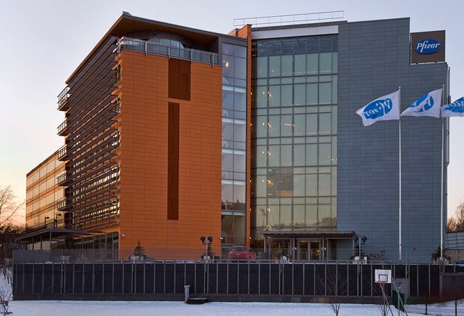 Pfizer approaches USFDA to secure emergency use authorisation for COVID vaccine Pfizer approaches USFDA to secure emergency use authorisation for COVID vaccine