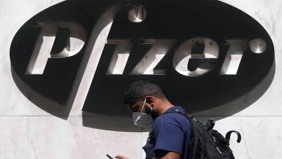 Pfizer moves US court against Indian drug makers Aurobindo Pharma Ltd and Dr Reddy's Laboratories over its cancer drug's patent infringement Pfizer moves US court against Indian drug makers Aurobindo Pharma Ltd and Dr Reddy's Laboratories over its cancer drug's patent infringement
