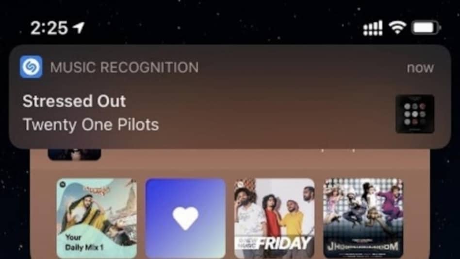 Apple iPhone takes on Google Pixel with this new iOS 14.2 feature Apple iPhone takes on Google Pixel with this new iOS 14.2 feature