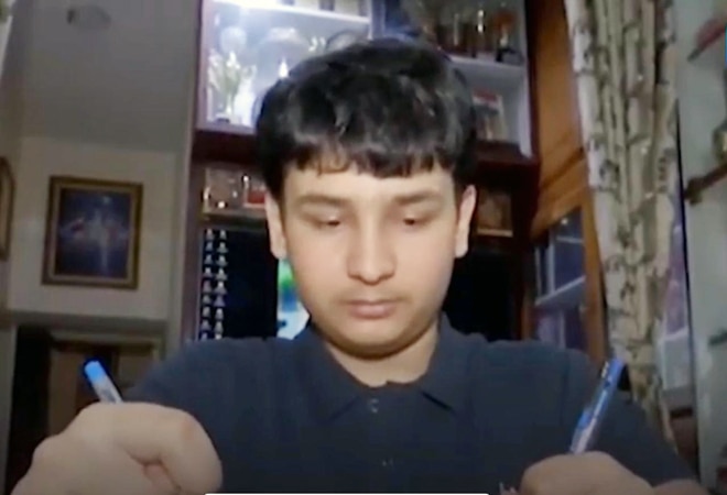 Hyderabad teen claims to be 'first Indian' to complete graduation at 14