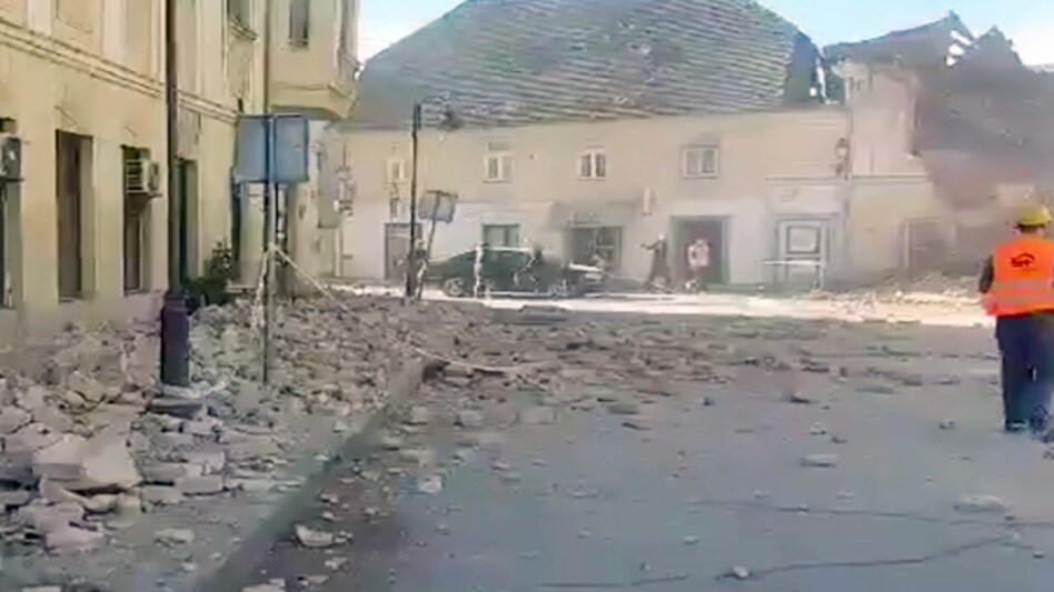 The destruction in the aftermath of earthquake which rocked Croatia on Tuesday (Image- screengrab Twitter) The destruction in the aftermath of earthquake which rocked Croatia on Tuesday (Image- screengrab Twitter)