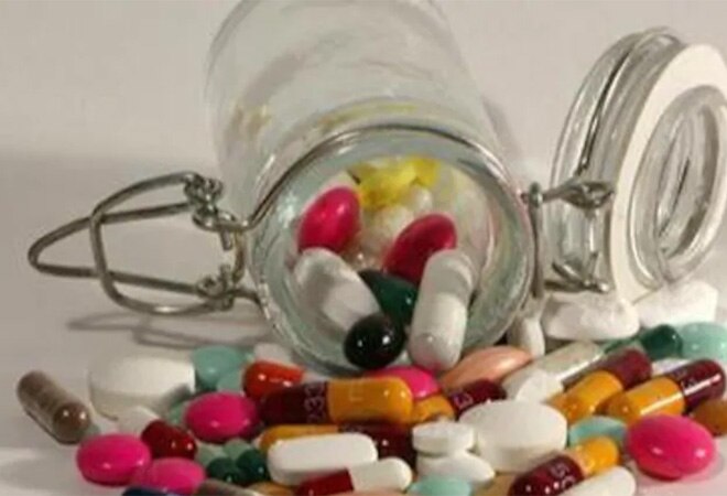 Gonorrhea is a bacterial condition caused by a sexually transmitted bacterium that affects both males and females Gonorrhea is a bacterial condition caused by a sexually transmitted bacterium that affects both males and females