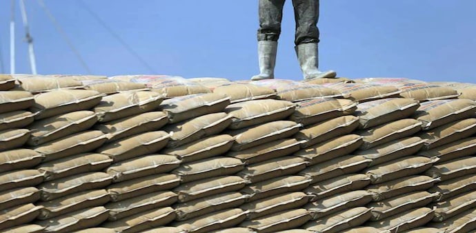 Shares of Ambuja Cements rallied 9.96 per cent in intraday trade to Rs 261 apiece on BSE Shares of Ambuja Cements rallied 9.96 per cent in intraday trade to Rs 261 apiece on BSE