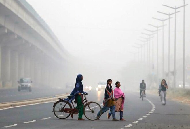 Minimum temperature dips below 5-degree Celsius in Delhi, moderate fog persists