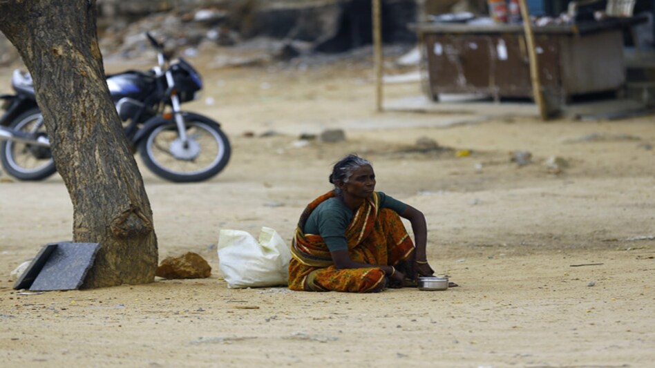 As many as 6,040 people across 60 districts in 16 states and one union territory were surveyed between December 1 and December 10 by the Gaon Connection As many as 6,040 people across 60 districts in 16 states and one union territory were surveyed between December 1 and December 10 by the Gaon Connection
