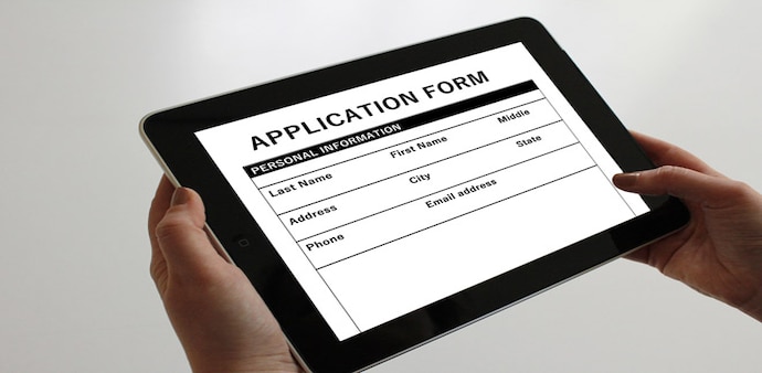 Candidates can fill the SSC CHSL forms by December 15. Tier-1 examination will be held from April 12-27, 2021 Candidates can fill the SSC CHSL forms by December 15. Tier-1 examination will be held from April 12-27, 2021