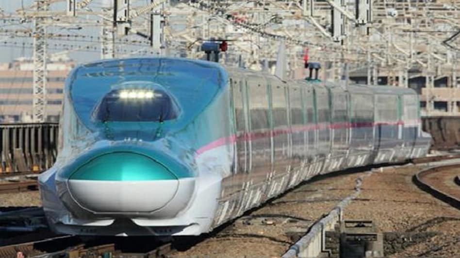 The bullet train is expected to have a maximum speed of 350 km/hour and an average speed of 320 km/hour The bullet train is expected to have a maximum speed of 350 km/hour and an average speed of 320 km/hour