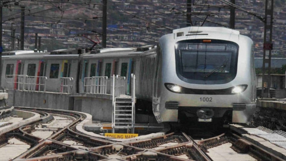 PM Modi explained that currently four big companies are producing metro coaches in the country PM Modi explained that currently four big companies are producing metro coaches in the country