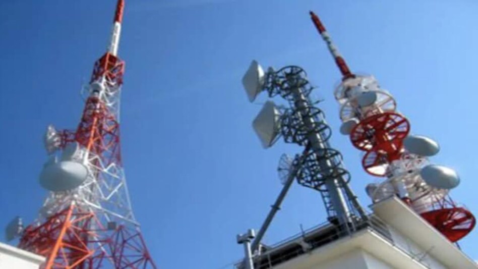 Reliance Jio writes to Punjab CM, DGP; seeks state intervention in incidents of 'vandalism' at network sites Reliance Jio writes to Punjab CM, DGP; seeks state intervention in incidents of 'vandalism' at network sites