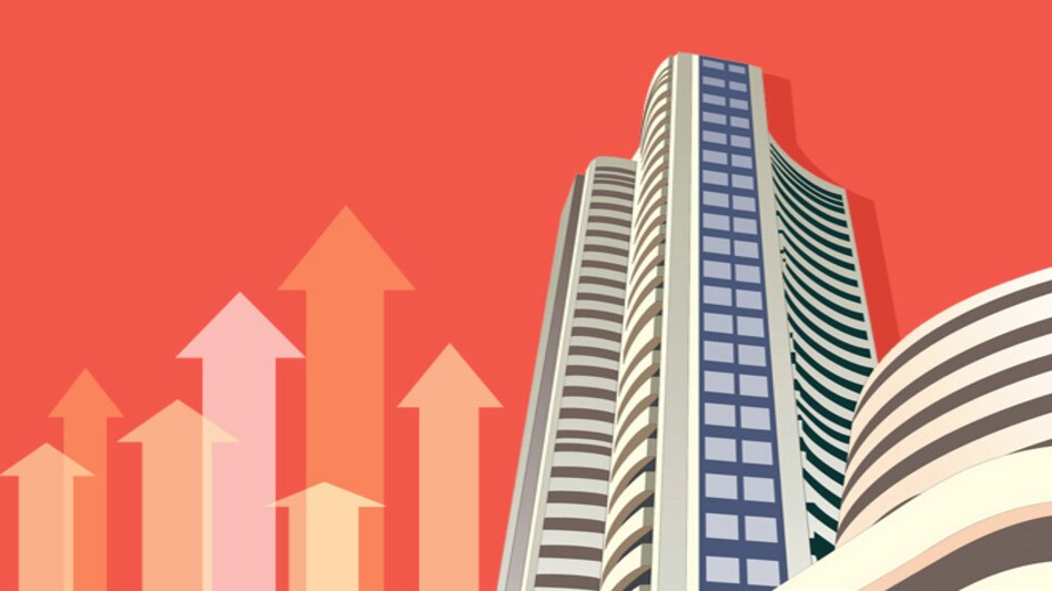 The stock closed 1.91% higher at Rs 493.90 on BSE. Market capitalisation of the firm rose to Rs 2,82,079.59 crore The stock closed 1.91% higher at Rs 493.90 on BSE. Market capitalisation of the firm rose to Rs 2,82,079.59 crore