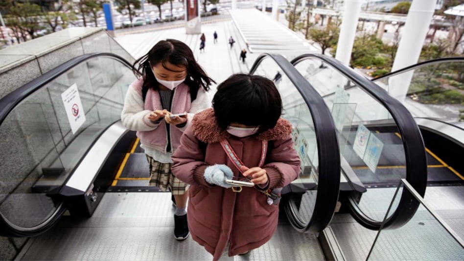 US detects first case of new COVID-19 variant; Joe Biden offers grim vaccine outlook US detects first case of new COVID-19 variant; Joe Biden offers grim vaccine outlook