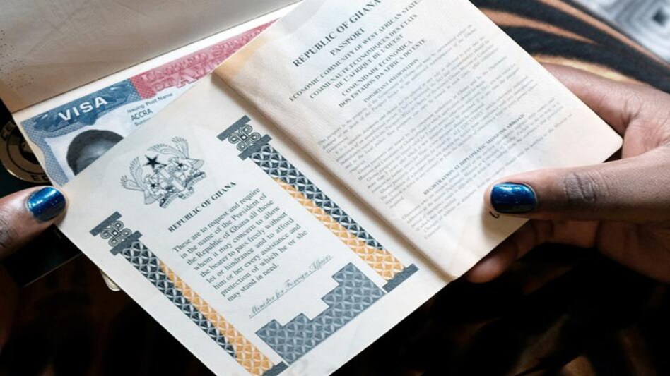 The US government gives out around 85,000 H-1B visas each year The US government gives out around 85,000 H-1B visas each year