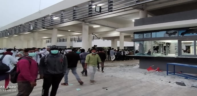 Wistron violence: Police detains 300 Wistron violence: Police detains 300