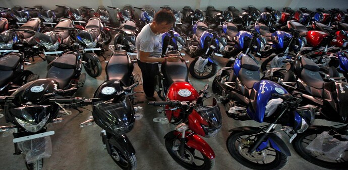Bajaj Auto's PAT stood at Rs 1,716 crore during October-December this year as against Rs 1,322 crore a year ago Bajaj Auto's PAT stood at Rs 1,716 crore during October-December this year as against Rs 1,322 crore a year ago