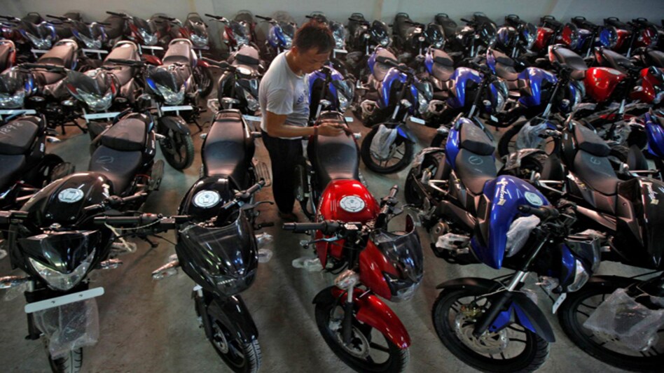Bajaj Auto's PAT stood at Rs 1,716 crore during October-December this year as against Rs 1,322 crore a year ago Bajaj Auto's PAT stood at Rs 1,716 crore during October-December this year as against Rs 1,322 crore a year ago