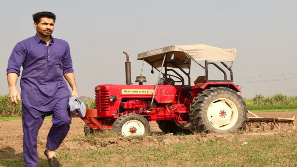 Punjabi singer and actor Deep Sidhu has been accused of instigating and misguiding protestors at the farmers' tractor rally on Janaury 26 Punjabi singer and actor Deep Sidhu has been accused of instigating and misguiding protestors at the farmers' tractor rally on Janaury 26