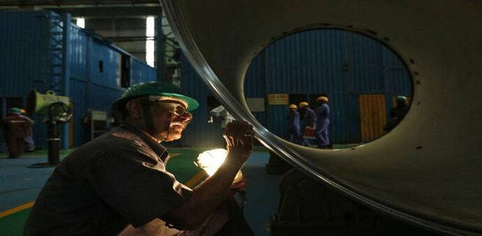 As many as 29 out of 33 engineering panels exhibited a year-on-year decline in exports As many as 29 out of 33 engineering panels exhibited a year-on-year decline in exports