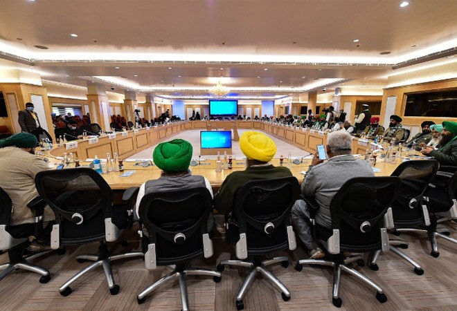 Farmers' protest: No headway amid talks; govt, farmers refuse to budge