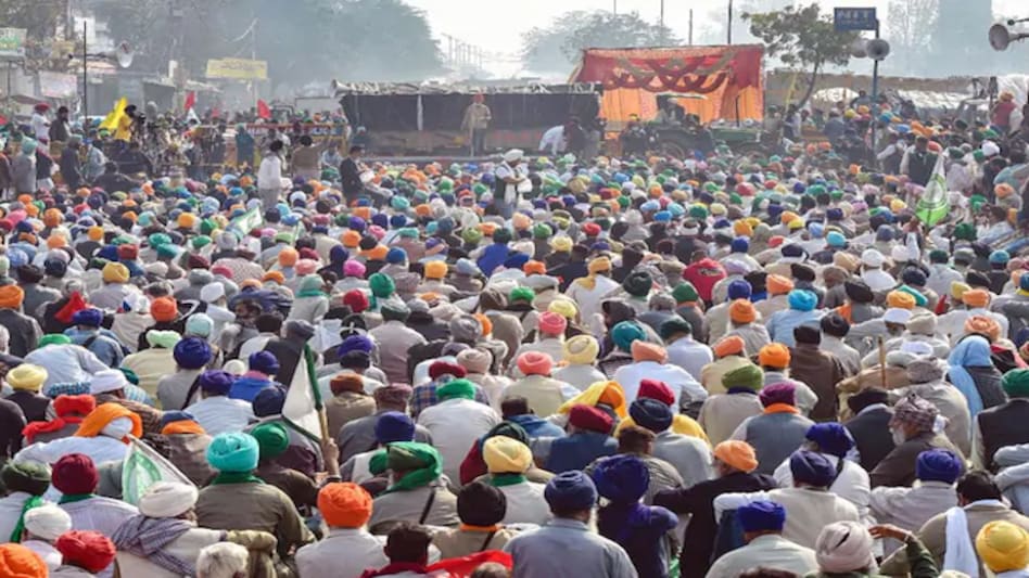 Farmers continue protests outside Delhi as talks with Centre remain deadlocked Farmers continue protests outside Delhi as talks with Centre remain deadlocked