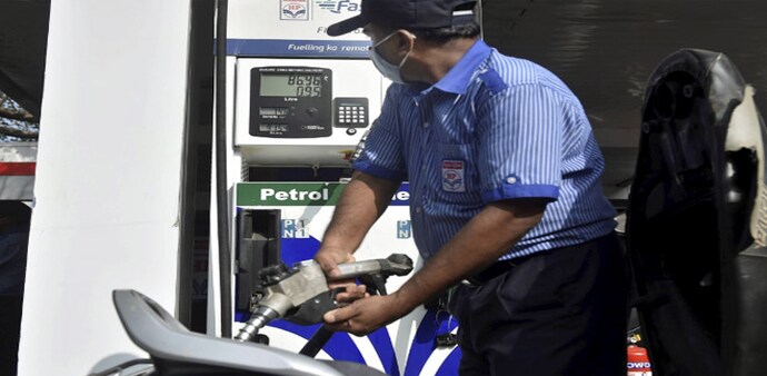 In Mumbai, the petrol price soared to an all-time high of Rs 91.80 a litre, while diesel rates went up to Rs 82.13 per litre on Tuesday In Mumbai, the petrol price soared to an all-time high of Rs 91.80 a litre, while diesel rates went up to Rs 82.13 per litre on Tuesday
