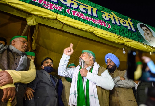 Farmers' protest: Key Delhi-UP border closed as farmers call for Mahapanchayat at 11 AM