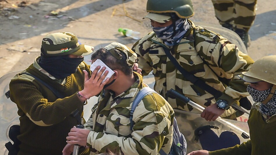 Farmers' protest: 86 police personnel injured in tractor parade violence Farmers' protest: 86 police personnel injured in tractor parade violence