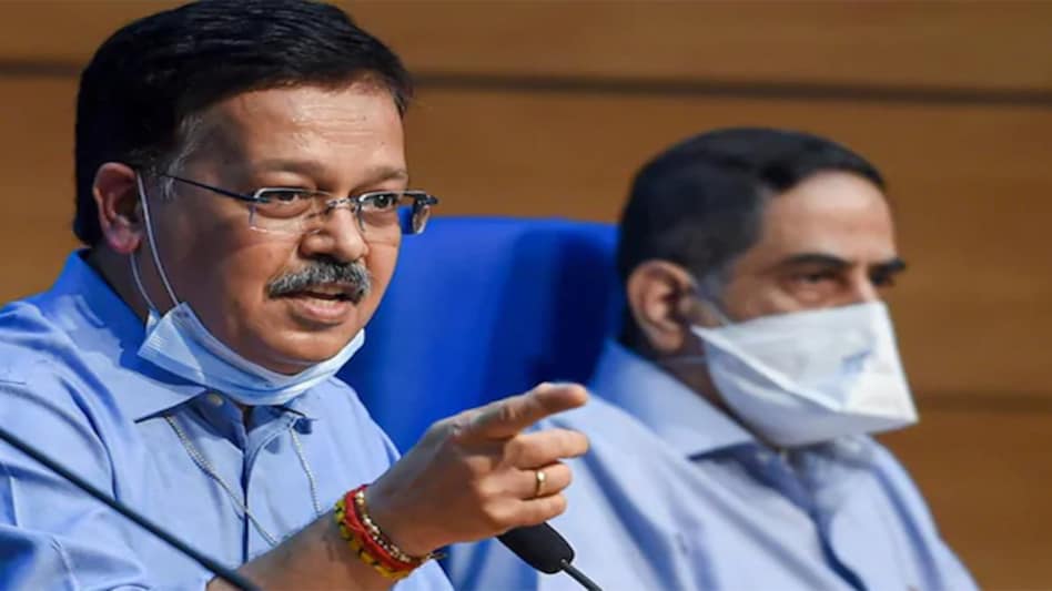 Health ministry secretary Rajesh Bhushan announced on Tuesday, January 5, that the Centre is all set to roll out coronavirus vaccines within 10 days of granting emergency use approval Health ministry secretary Rajesh Bhushan announced on Tuesday, January 5, that the Centre is all set to roll out coronavirus vaccines within 10 days of granting emergency use approval