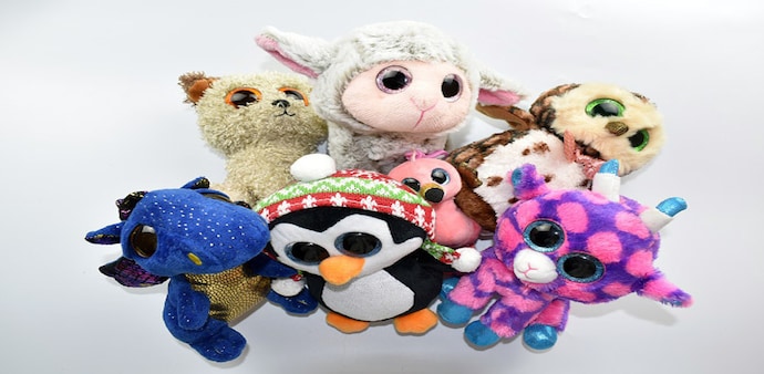 In India, the toys industry is largely in the unorganised sector and comprises about 4,000 small and medium enterprises In India, the toys industry is largely in the unorganised sector and comprises about 4,000 small and medium enterprises