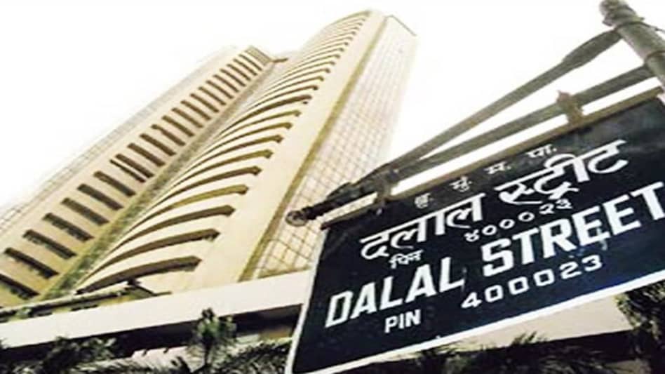 Market experts caution short-term investors from taking any calls amid rising volatility in the near term Market experts caution short-term investors from taking any calls amid rising volatility in the near term