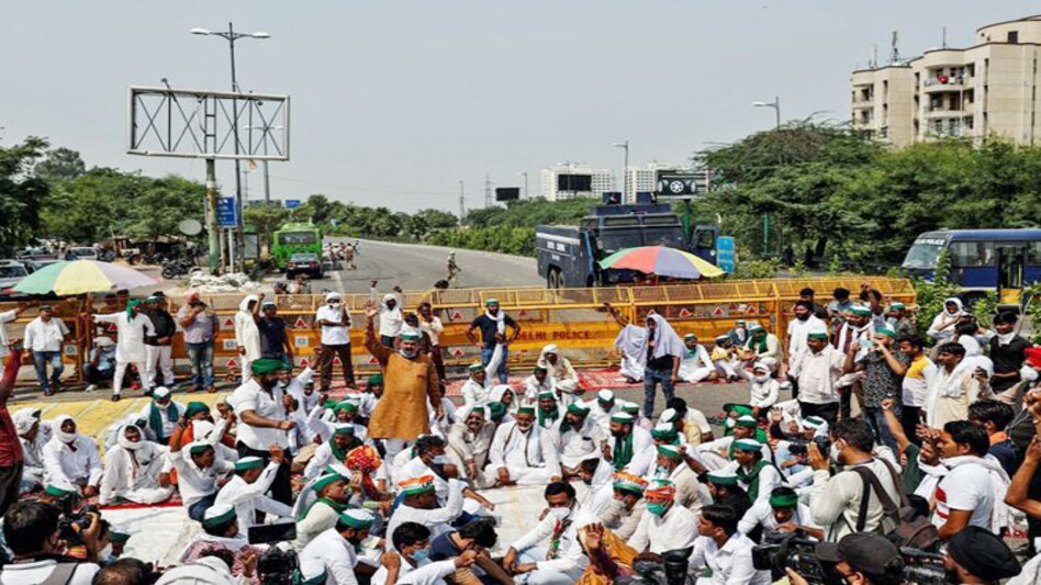 The 'chakka jam' is a blockage on roads and highways which will last for about 3 hours between 12 noon and 3 pm on Saturday The 'chakka jam' is a blockage on roads and highways which will last for about 3 hours between 12 noon and 3 pm on Saturday