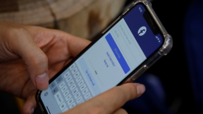 Facebook is asking iPhone users to accept users tracking, you should refuse if you care about privacy