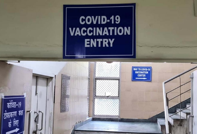 India drags feet on COVID vaccination