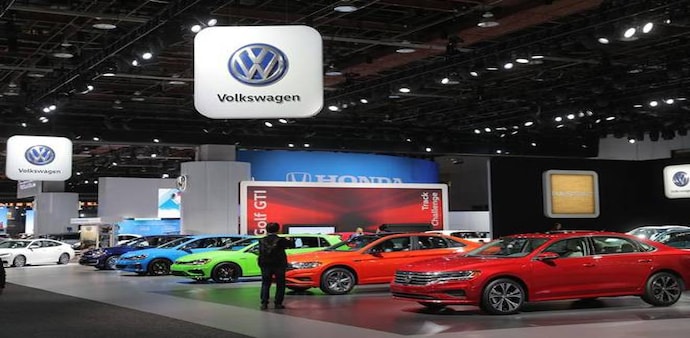 Volkswagen plans to develop software needed for autonomous cars in-house to ensure it can compete against tech firms in the field of electric car data Volkswagen plans to develop software needed for autonomous cars in-house to ensure it can compete against tech firms in the field of electric car data