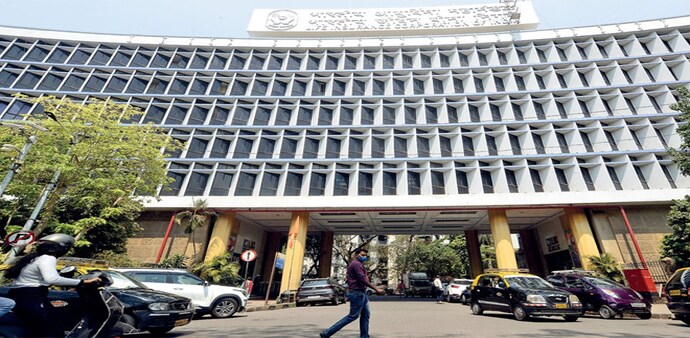 The national insurer made the announcement to ease the policy settlement process to mitigate the hardships faced by its customers due to the corona pandemic The national insurer made the announcement to ease the policy settlement process to mitigate the hardships faced by its customers due to the corona pandemic