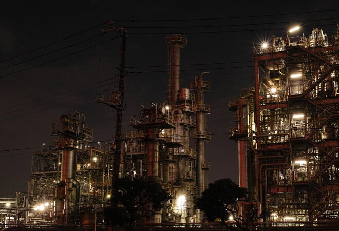 Eight core industries' output shrinks 4.6% in Feb