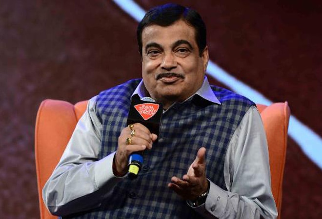 There are around 51 lakh light motor vehicles or LMVs older than 20 years in India and around 34 vehicles LMVs older than 15 years There are around 51 lakh light motor vehicles or LMVs older than 20 years in India and around 34 vehicles LMVs older than 15 years