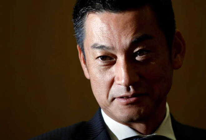 SoftBank chief strategy officer Katsunori Sago to resign at March-end