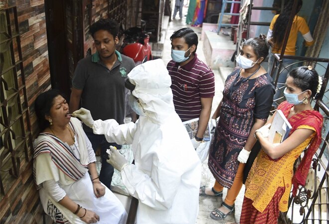 Until Monday, Maharashtra reported 15,051 new coronavirus cases and 48 fatalities. Mumbai city reported 1,713 new cases of infection. Until Monday, Maharashtra reported 15,051 new coronavirus cases and 48 fatalities. Mumbai city reported 1,713 new cases of infection.