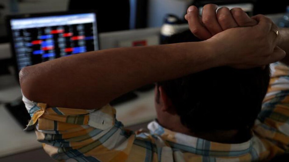 Last week, the 30-share BSE benchmark Sensex declined 849.74 points or 1.70 per cent Last week, the 30-share BSE benchmark Sensex declined 849.74 points or 1.70 per cent