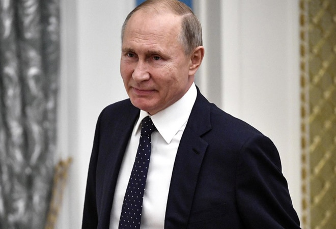 Vladimir Putin vaccinated against COVID-19 out of public sight