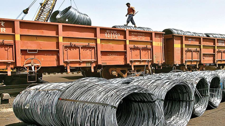 Rail freight chugs ahead in full steam Rail freight chugs ahead in full steam