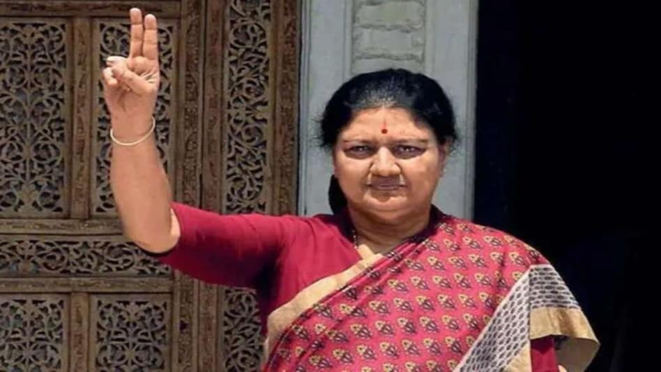 Sasikala was considered a powerful confidante of Jayalalithaa and said to have enjoyed a say in party affairs but in the letter, she said that she never yearned for power or authority Sasikala was considered a powerful confidante of Jayalalithaa and said to have enjoyed a say in party affairs but in the letter, she said that she never yearned for power or authority